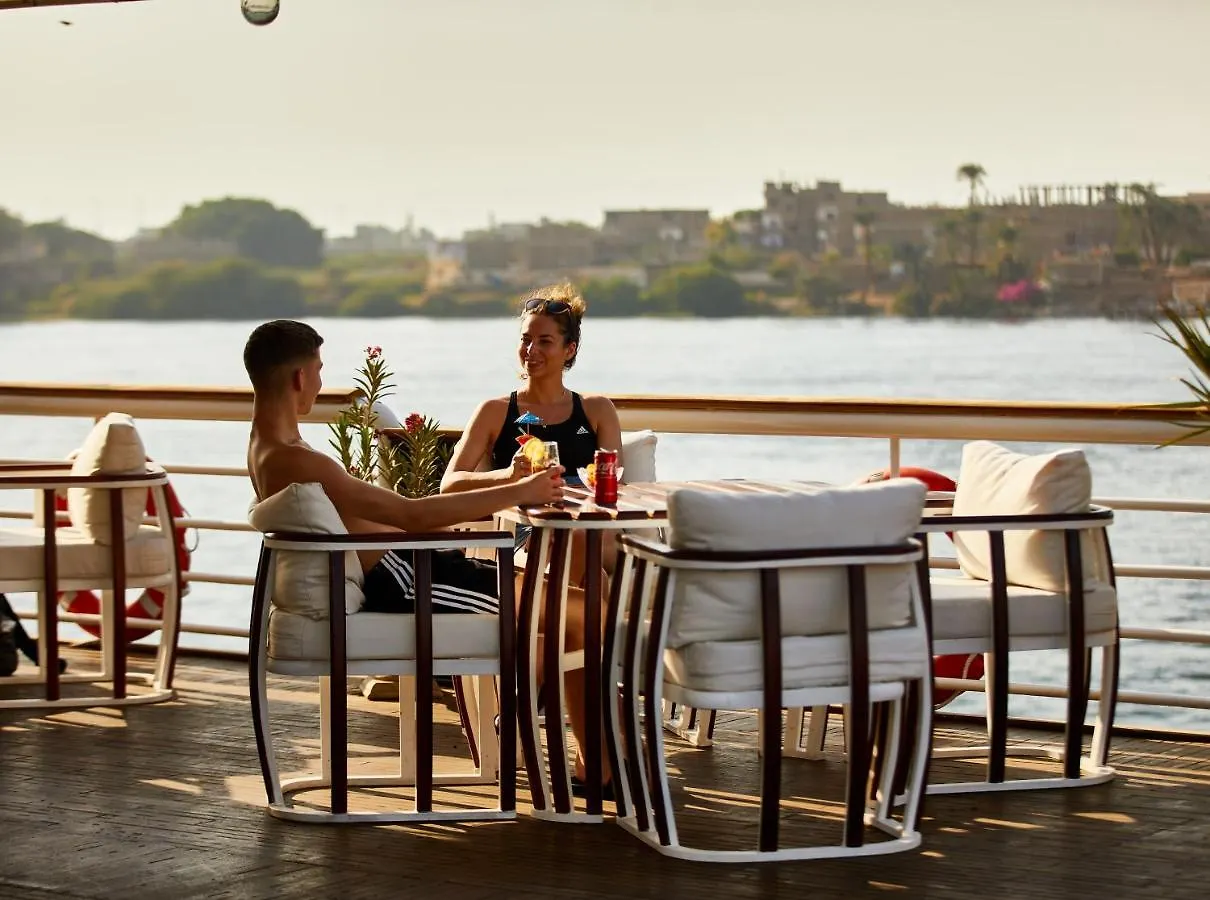 ホテル Sonesta St George Nile Cruise - Luxor To Aswan 4 Nights From Monday To Friday