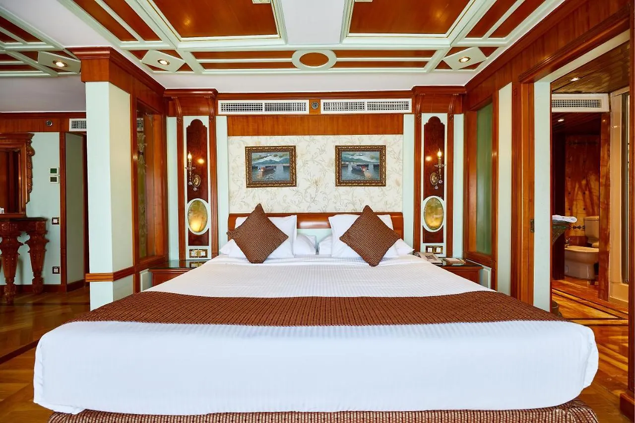 ホテル Sonesta St George Nile Cruise - Luxor To Aswan 4 Nights From Monday To Friday 5*,